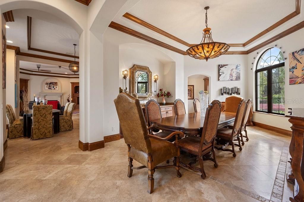 For Sale: $4,199,000 (5 beds, 5 baths, 9239 Square Feet)