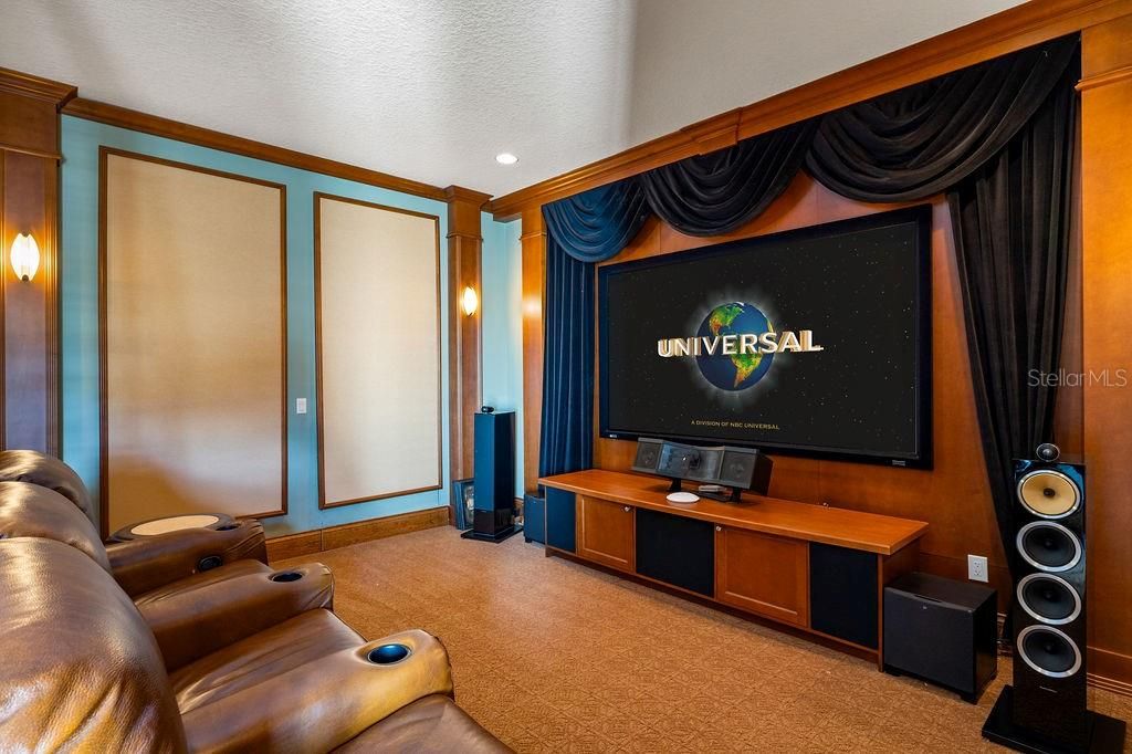 For Sale: $4,199,000 (5 beds, 5 baths, 9239 Square Feet)