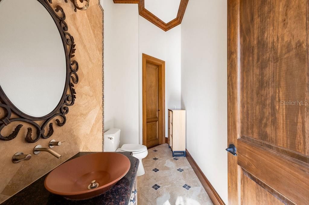 For Sale: $4,199,000 (5 beds, 5 baths, 9239 Square Feet)