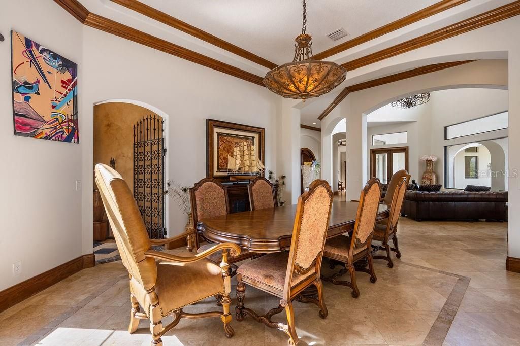 For Sale: $4,199,000 (5 beds, 5 baths, 9239 Square Feet)