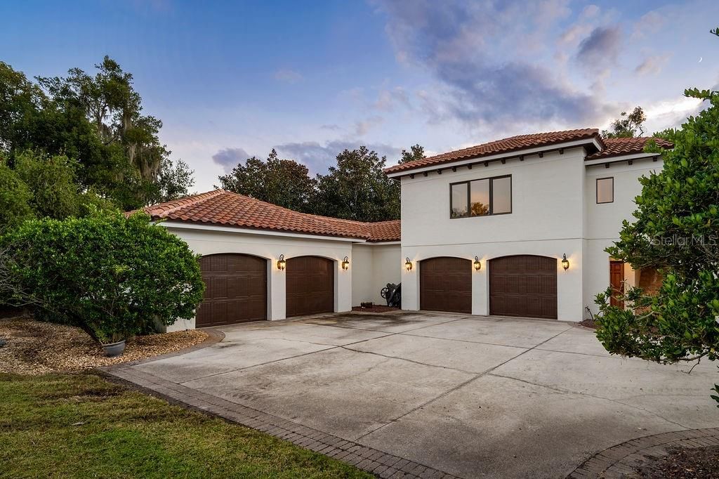 For Sale: $4,199,000 (5 beds, 5 baths, 9239 Square Feet)