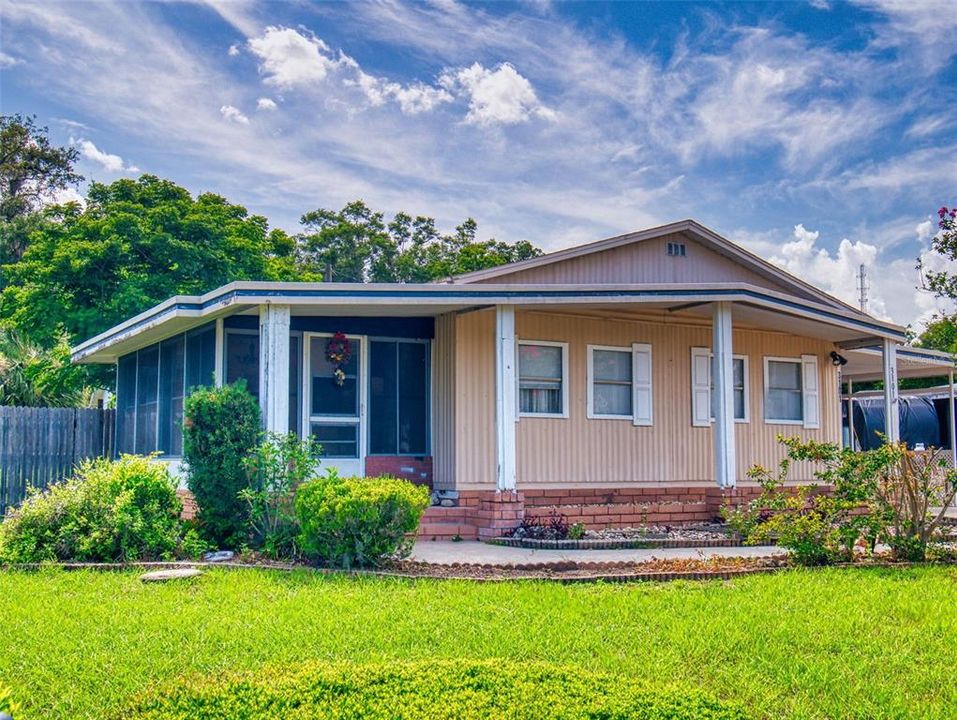 На продажу: $109,000 (2 спален, 2 ванн, 1152 Квадратных фут)