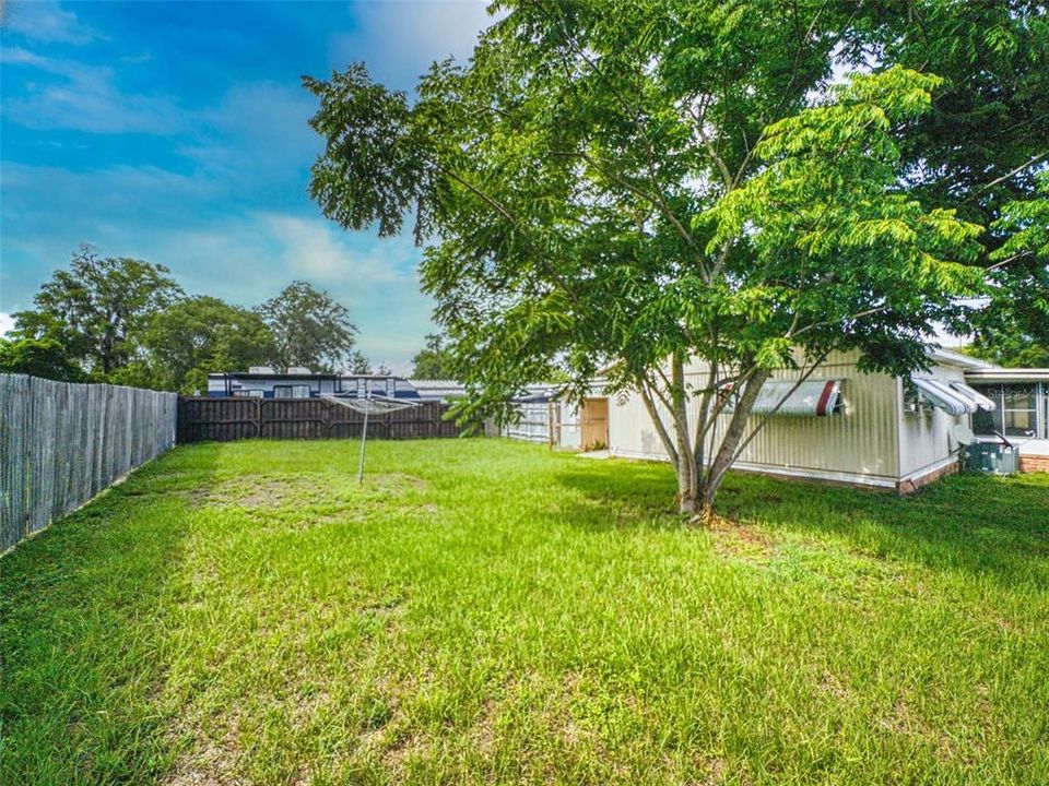 На продажу: $109,000 (2 спален, 2 ванн, 1152 Квадратных фут)