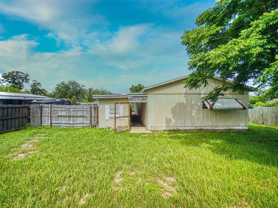 На продажу: $109,000 (2 спален, 2 ванн, 1152 Квадратных фут)