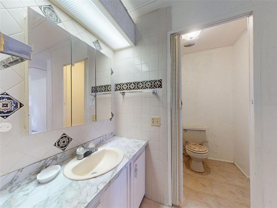 На продажу: $109,000 (2 спален, 2 ванн, 1152 Квадратных фут)