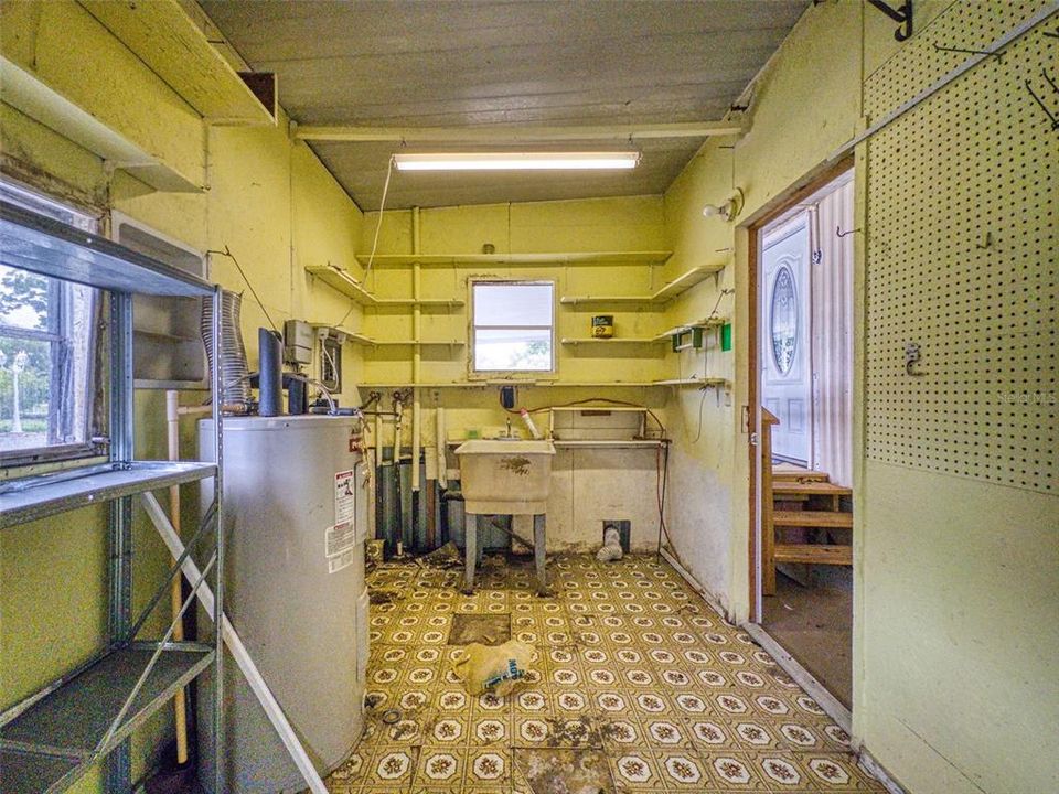 На продажу: $109,000 (2 спален, 2 ванн, 1152 Квадратных фут)