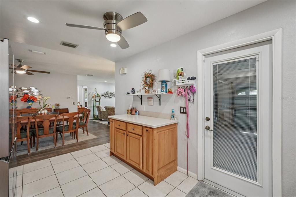 Active With Contract: $519,900 (4 beds, 2 baths, 1784 Square Feet)