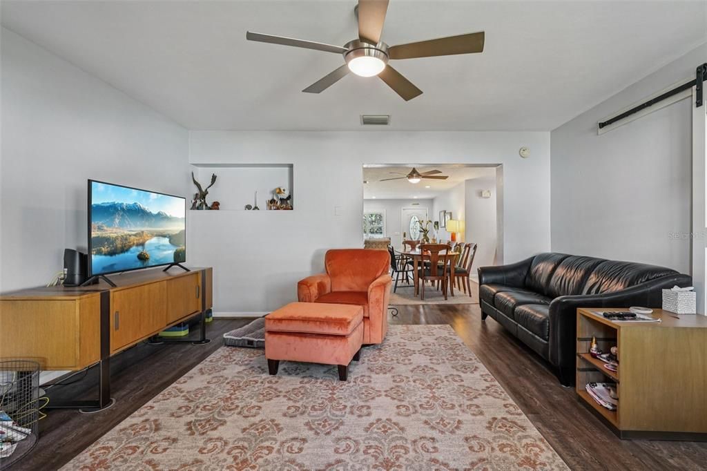 Active With Contract: $519,900 (4 beds, 2 baths, 1784 Square Feet)