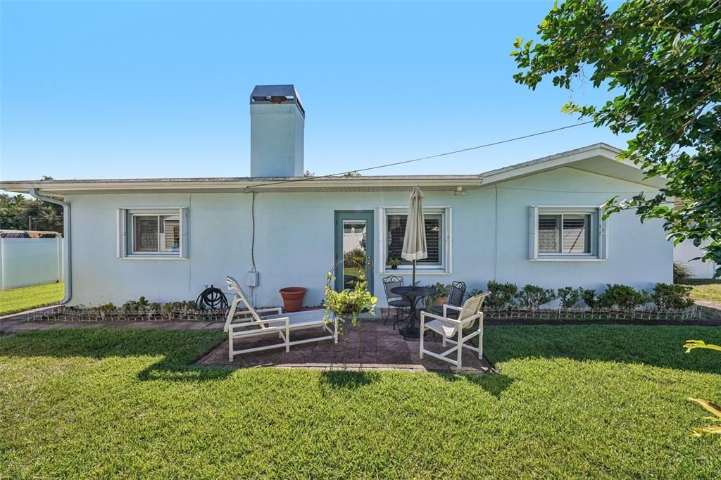 Active With Contract: $519,900 (4 beds, 2 baths, 1784 Square Feet)