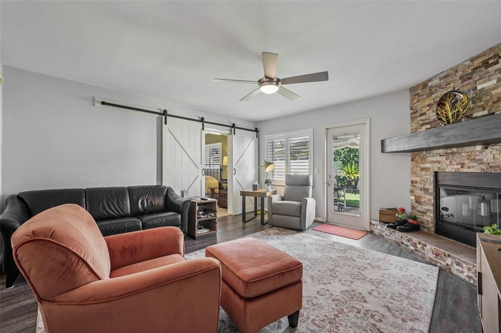 Active With Contract: $519,900 (4 beds, 2 baths, 1784 Square Feet)