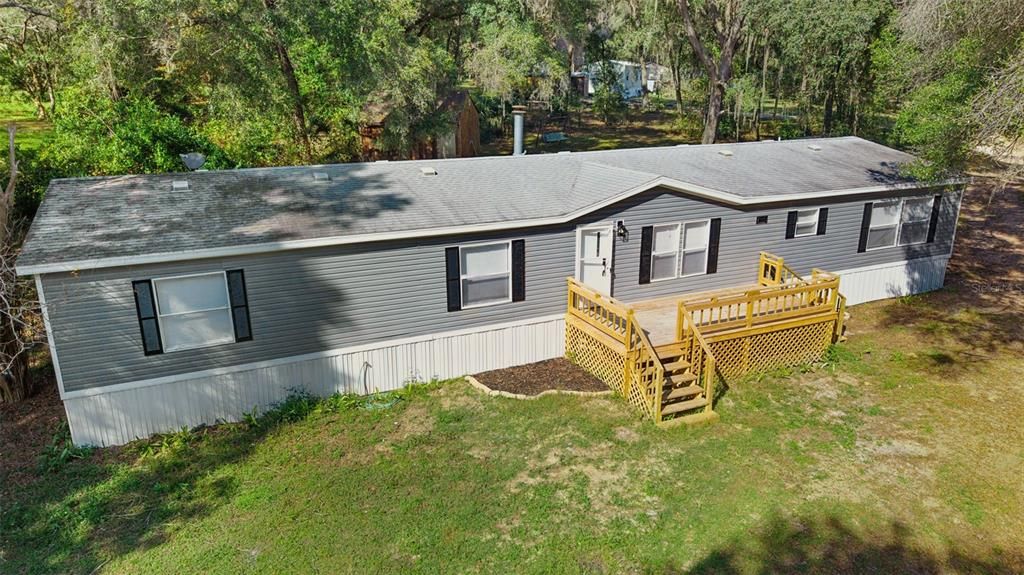 Activo con contrato: $225,000 (4 camas, 2 baños, 2052 Pies cuadrados)