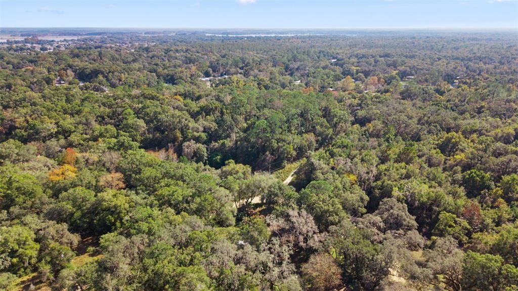 Activo con contrato: $225,000 (4 camas, 2 baños, 2052 Pies cuadrados)