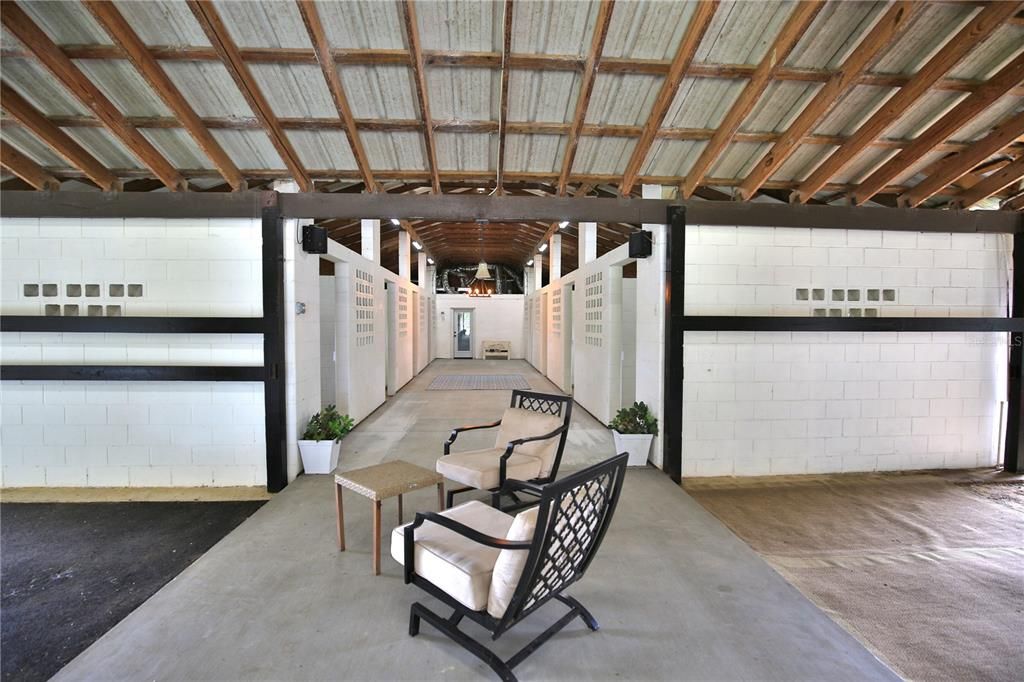 For Sale: $1,695,000 (5 beds, 3 baths, 1400 Square Feet)