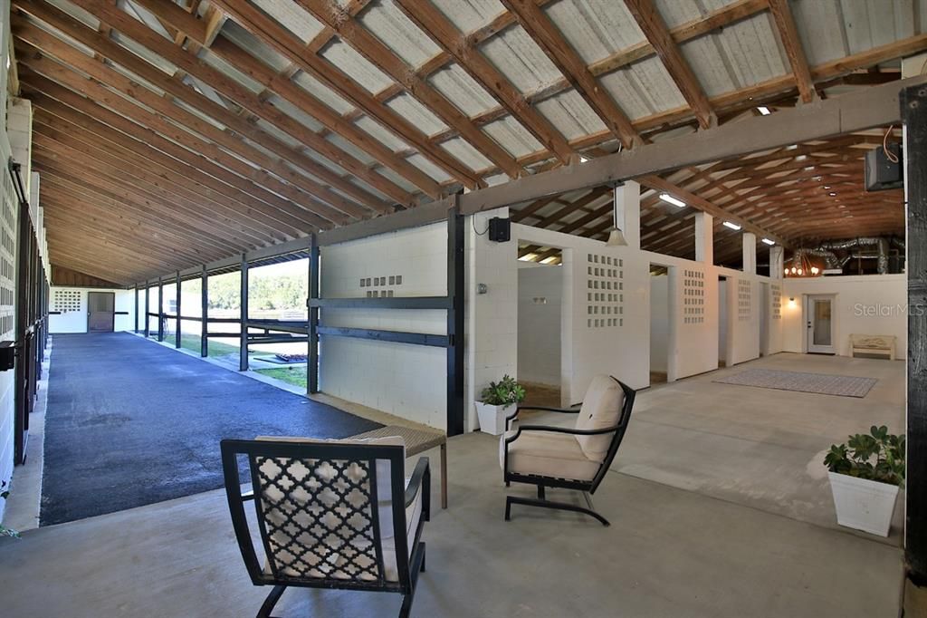 For Sale: $1,695,000 (5 beds, 3 baths, 1400 Square Feet)