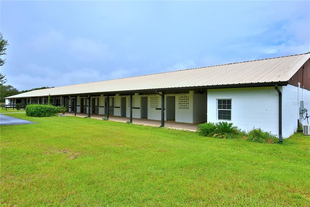 For Sale: $1,695,000 (5 beds, 3 baths, 1400 Square Feet)