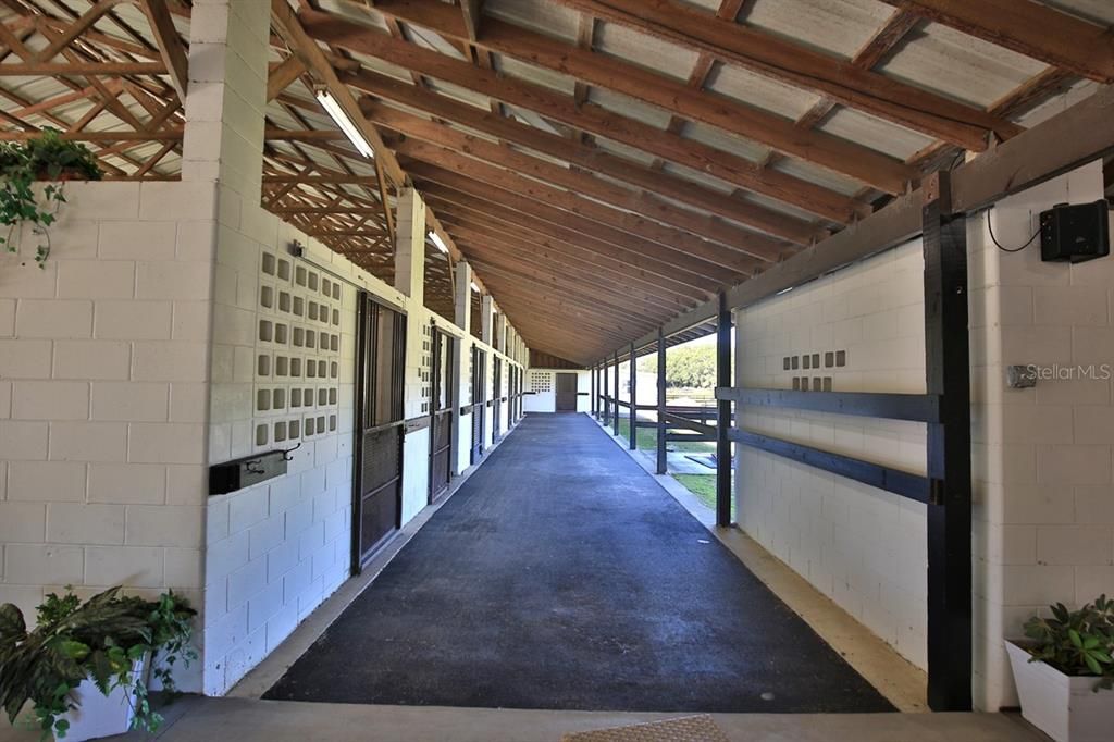 For Sale: $1,695,000 (5 beds, 3 baths, 1400 Square Feet)