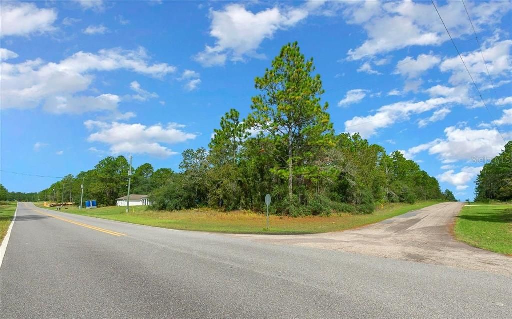 На продажу: $34,900 (0.28 acres)