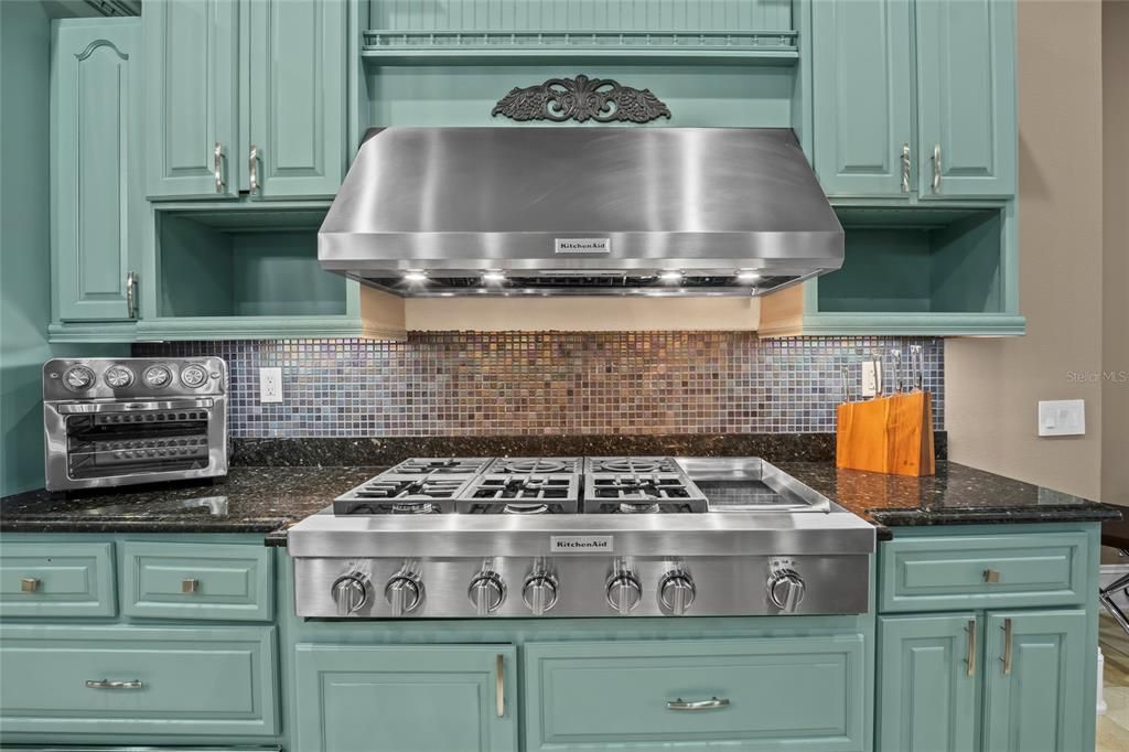 For Sale: $1,375,000 (4 beds, 4 baths, 5478 Square Feet)