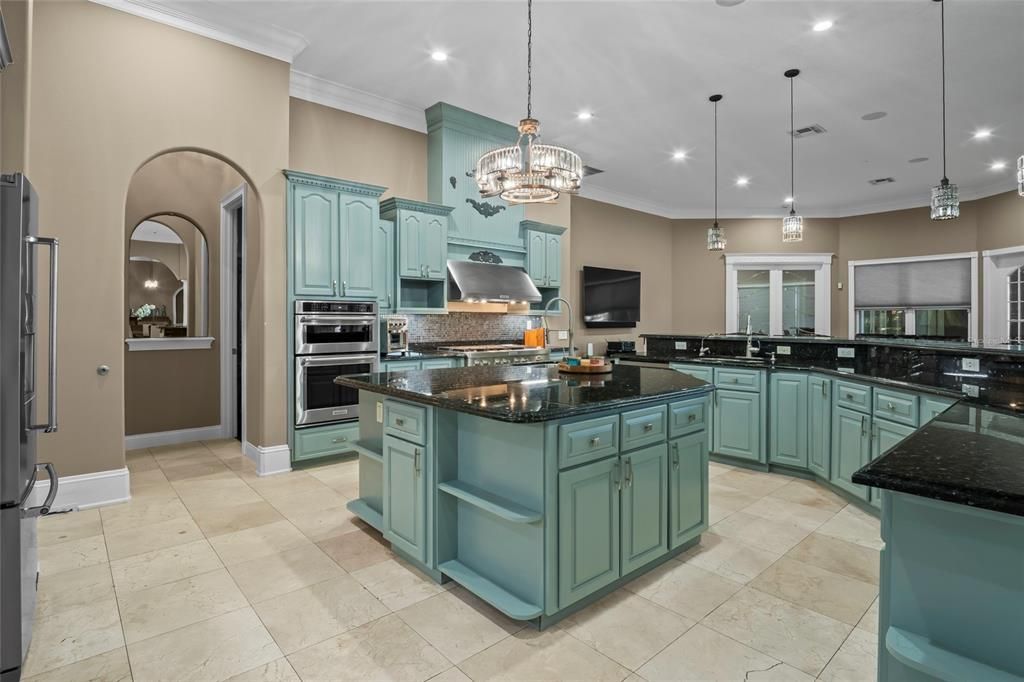 For Sale: $1,375,000 (4 beds, 4 baths, 5478 Square Feet)