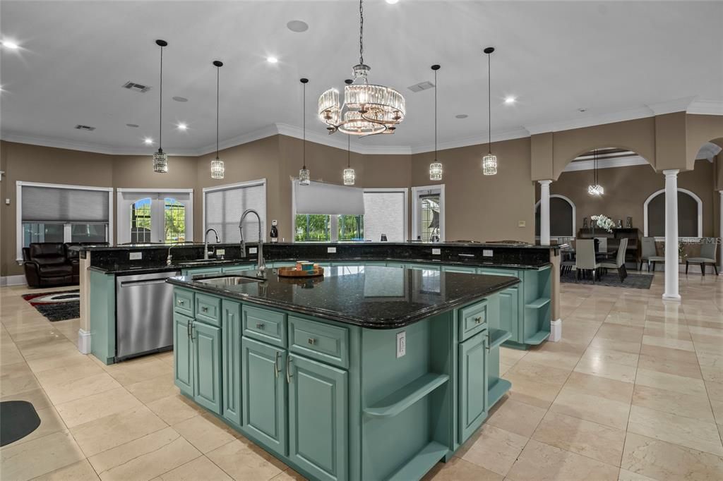 For Sale: $1,375,000 (4 beds, 4 baths, 5478 Square Feet)