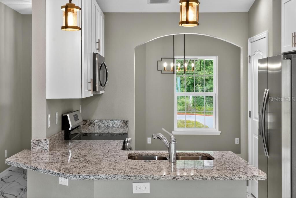 For Sale: $275,000 (3 beds, 2 baths, 1423 Square Feet)