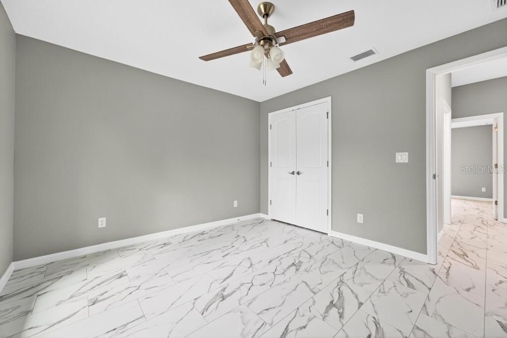 For Sale: $275,000 (3 beds, 2 baths, 1423 Square Feet)