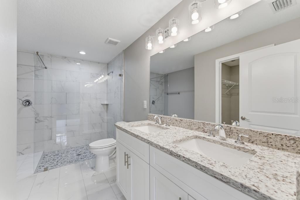 For Sale: $275,000 (3 beds, 2 baths, 1423 Square Feet)