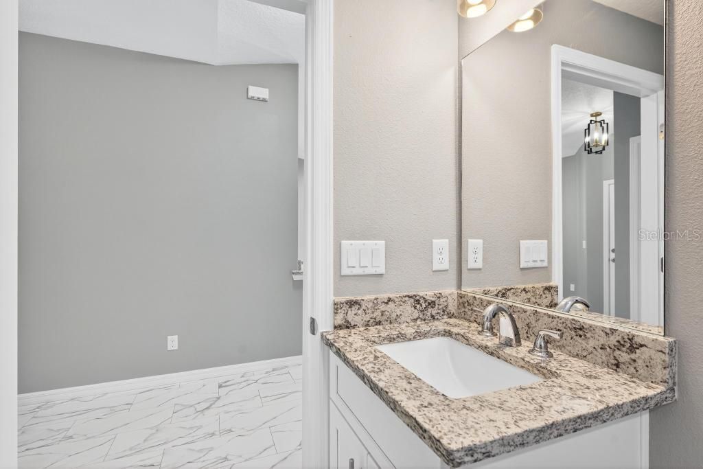 For Sale: $275,000 (3 beds, 2 baths, 1423 Square Feet)