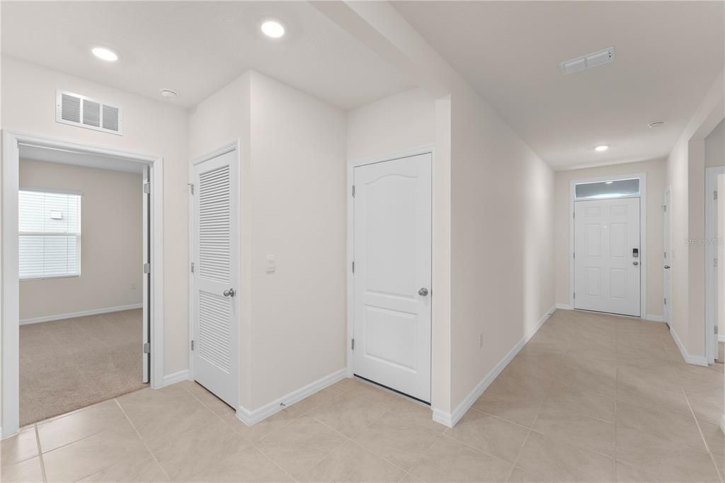 出租: $2,400 (4 贝兹, 2 浴室, 1828 平方英尺)