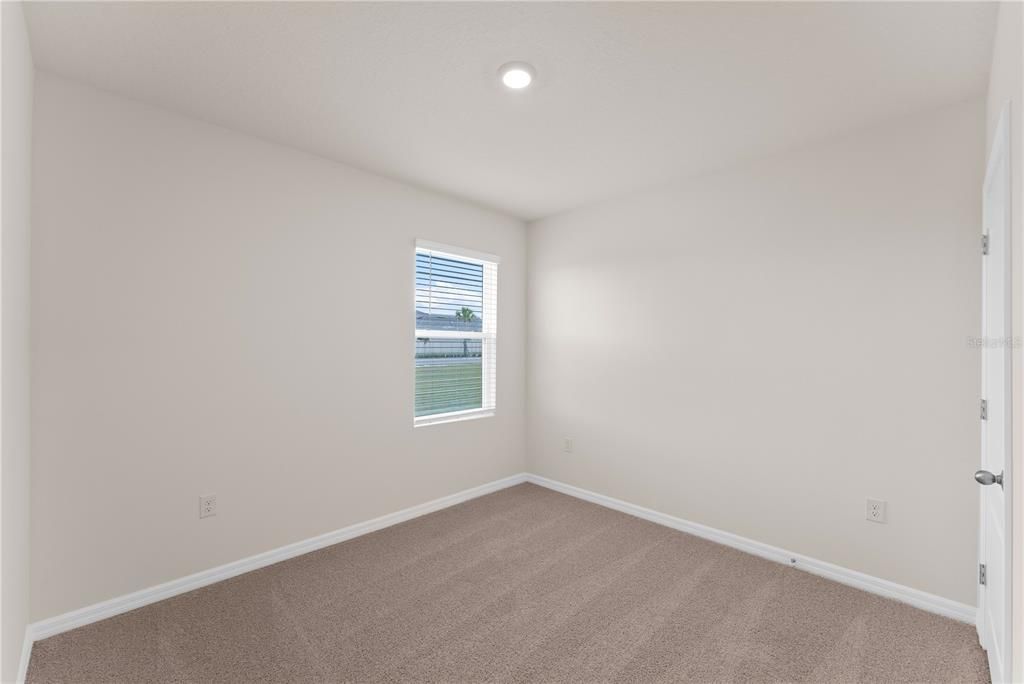 出租: $2,400 (4 贝兹, 2 浴室, 1828 平方英尺)