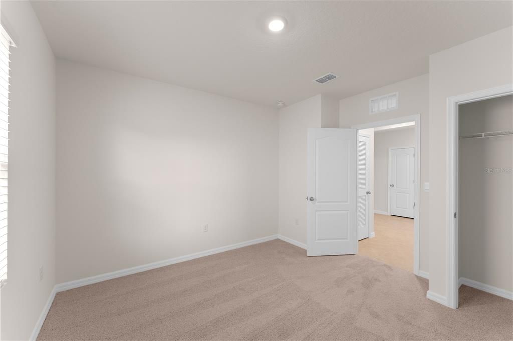 出租: $2,400 (4 贝兹, 2 浴室, 1828 平方英尺)