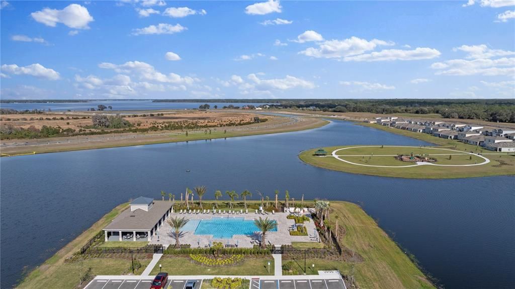 出租: $2,400 (4 贝兹, 2 浴室, 1828 平方英尺)