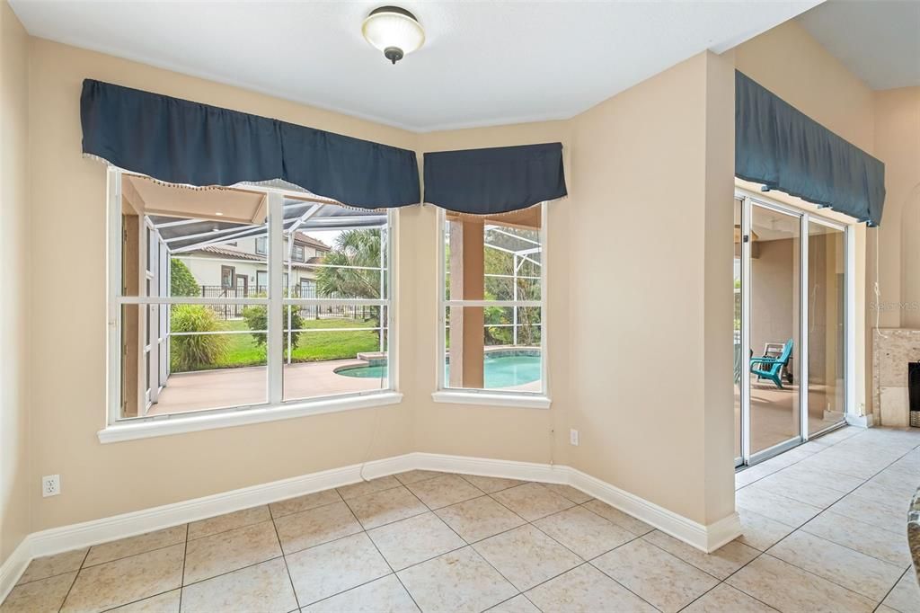 На продажу: $779,000 (4 спален, 3 ванн, 2821 Квадратных фут)