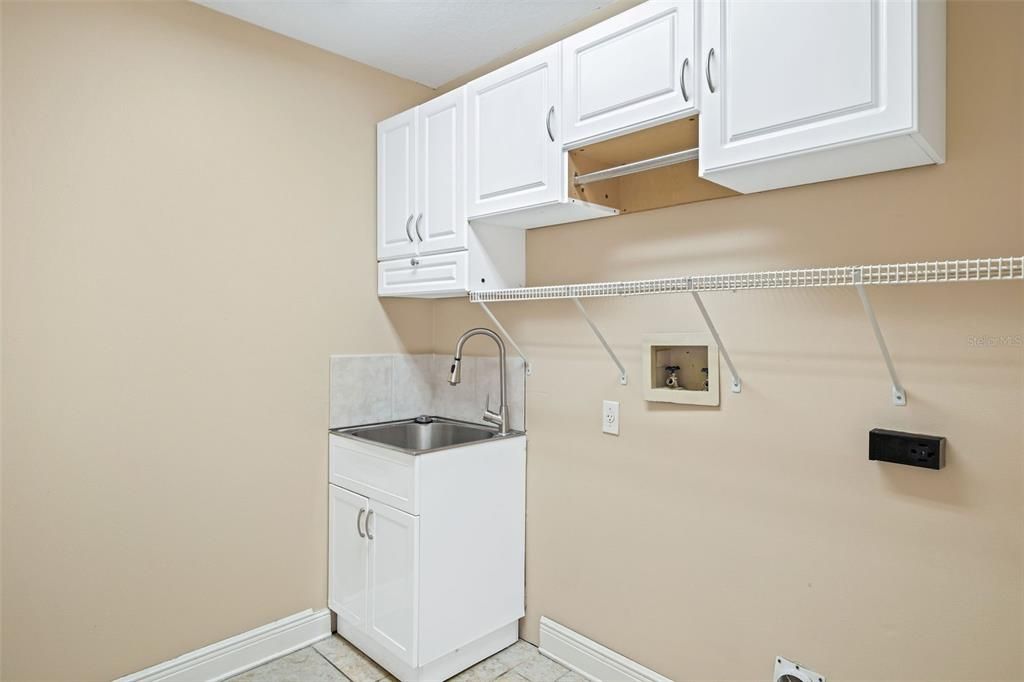 На продажу: $779,000 (4 спален, 3 ванн, 2821 Квадратных фут)