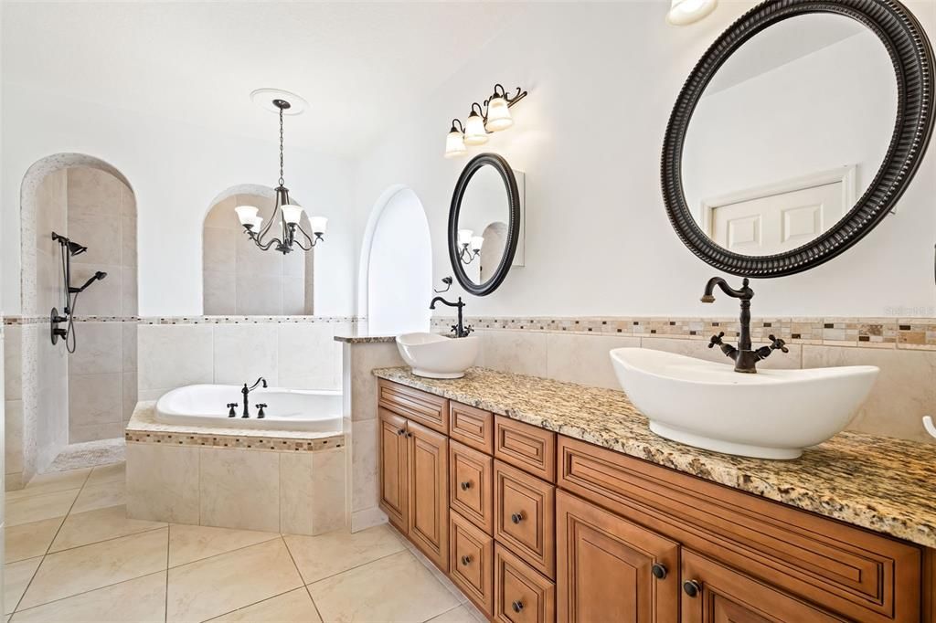 На продажу: $779,000 (4 спален, 3 ванн, 2821 Квадратных фут)