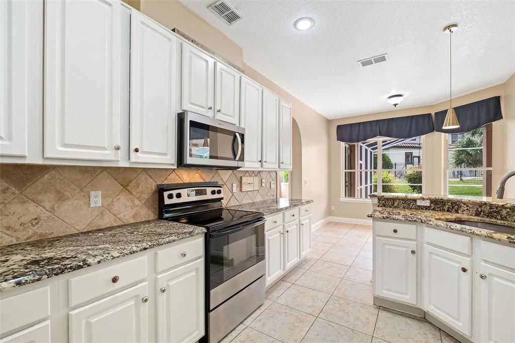 На продажу: $779,000 (4 спален, 3 ванн, 2821 Квадратных фут)