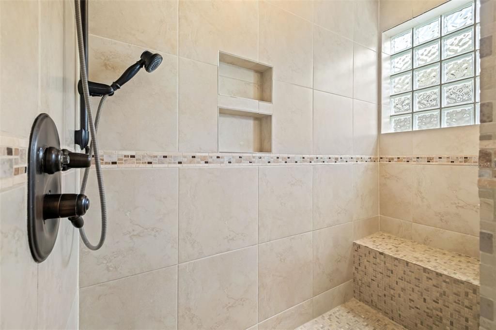 На продажу: $779,000 (4 спален, 3 ванн, 2821 Квадратных фут)