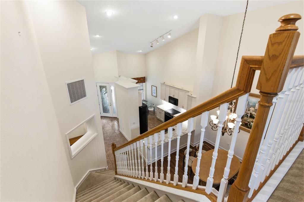 For Sale: $469,000 (2 beds, 2 baths, 2201 Square Feet)