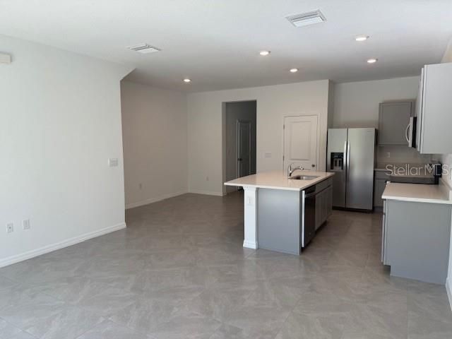 В аренду: $2,600 (3 спален, 2 ванн, 1673 Квадратных фут)