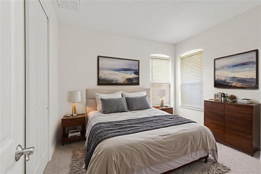 En Venta: $645,000 (4 camas, 3 baños, 2941 Pies cuadrados)