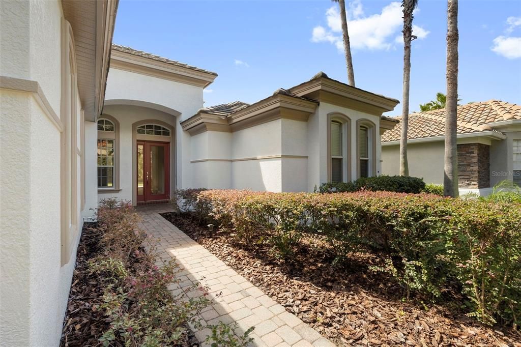 En Venta: $645,000 (4 camas, 3 baños, 2941 Pies cuadrados)