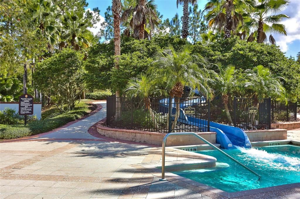 En Venta: $645,000 (4 camas, 3 baños, 2941 Pies cuadrados)