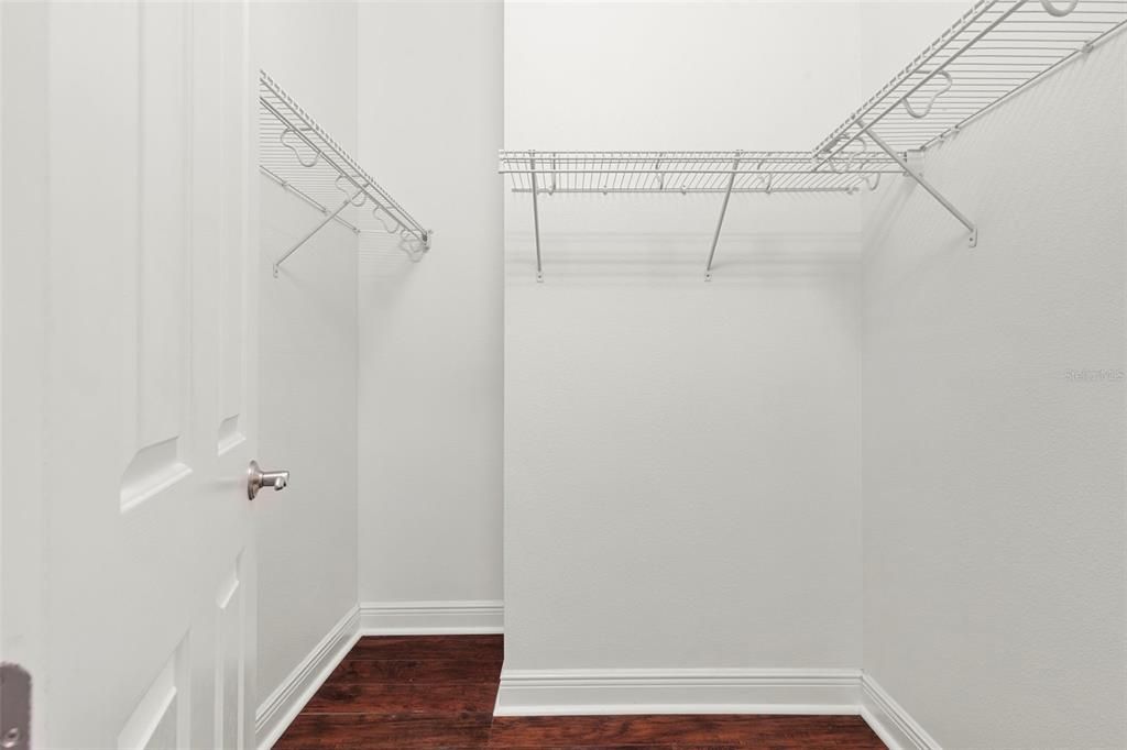 En Venta: $645,000 (4 camas, 3 baños, 2941 Pies cuadrados)