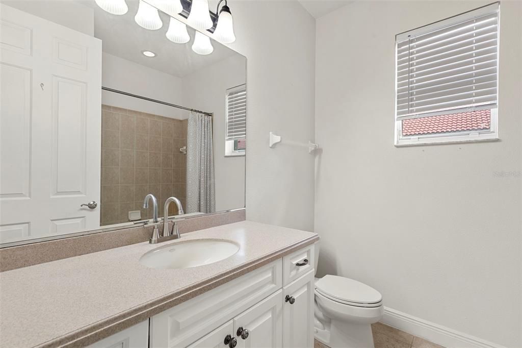 En Venta: $645,000 (4 camas, 3 baños, 2941 Pies cuadrados)