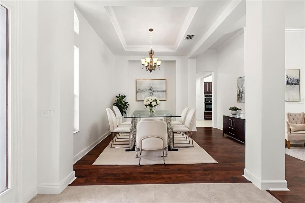 En Venta: $645,000 (4 camas, 3 baños, 2941 Pies cuadrados)