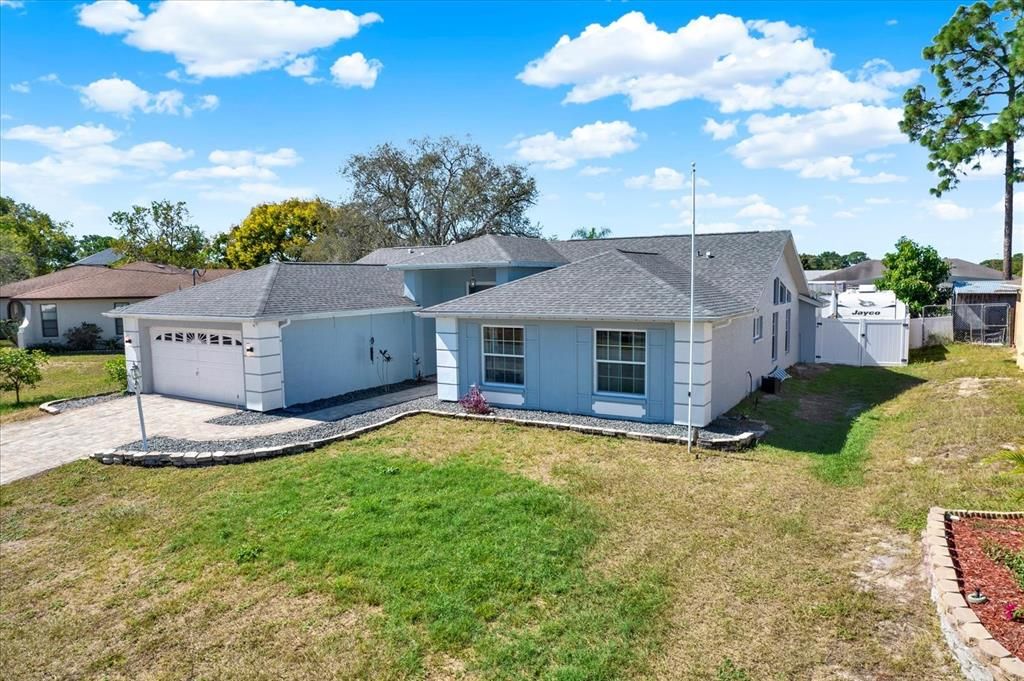 待售: $338,000 (4 贝兹, 2 浴室, 2280 平方英尺)