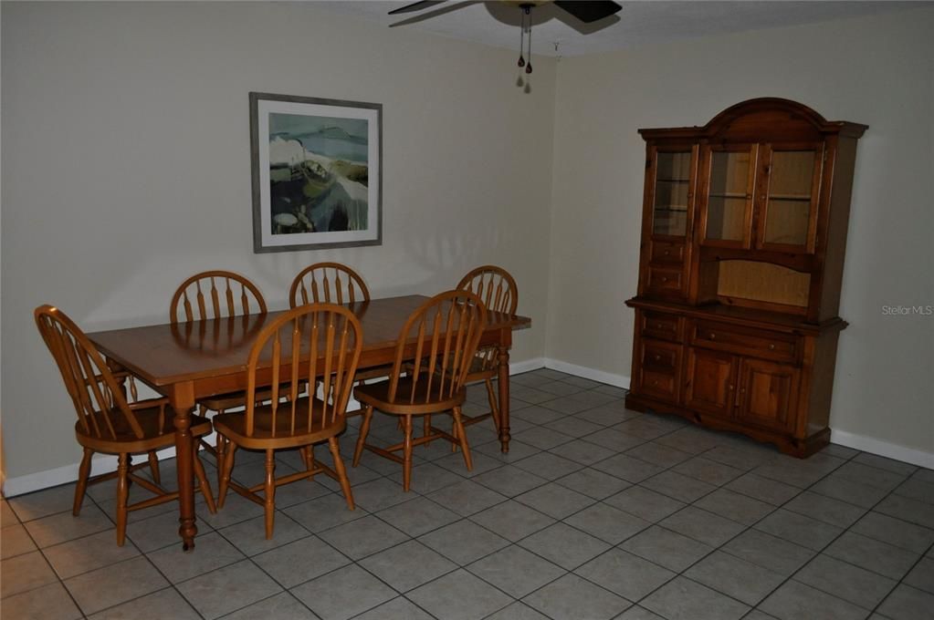 В аренду: $2,400 (3 спален, 2 ванн, 1857 Квадратных фут)