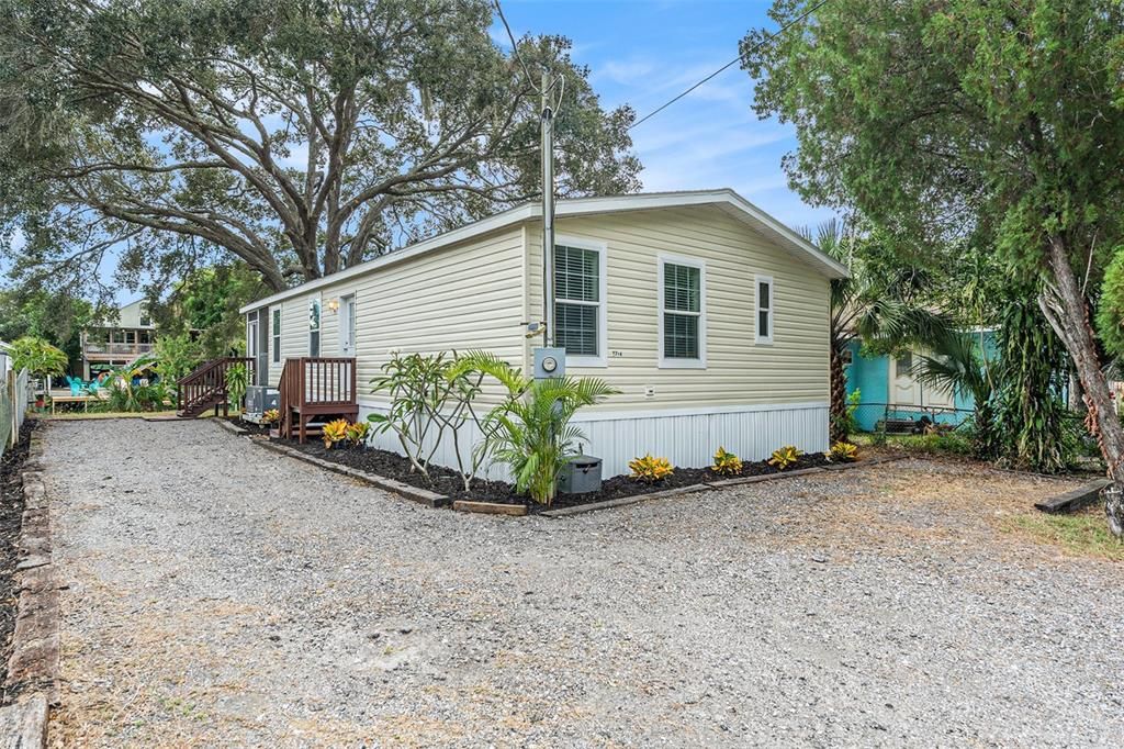 En Venta: $349,900 (2 camas, 2 baños, 1128 Pies cuadrados)