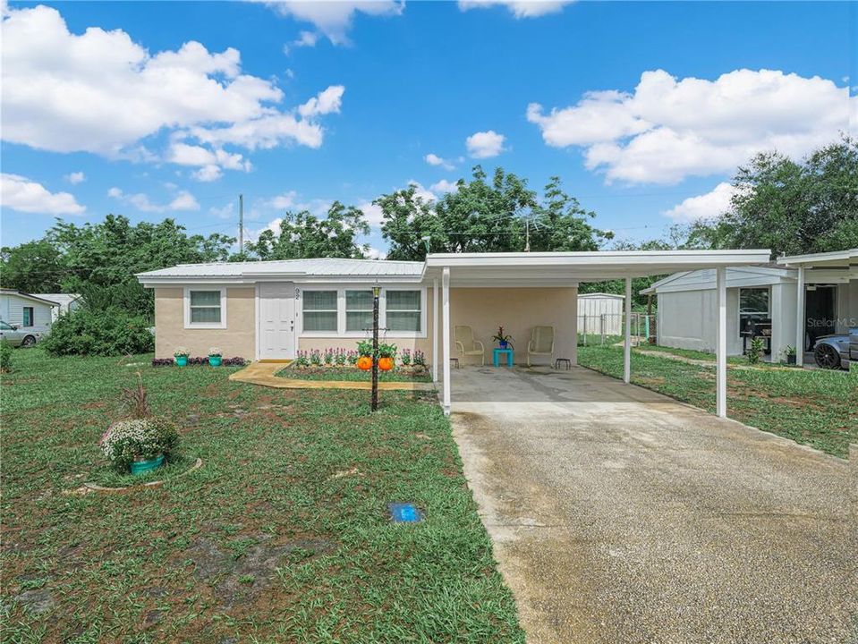 Active With Contract: $185,000 (2 beds, 2 baths, 1120 Square Feet)