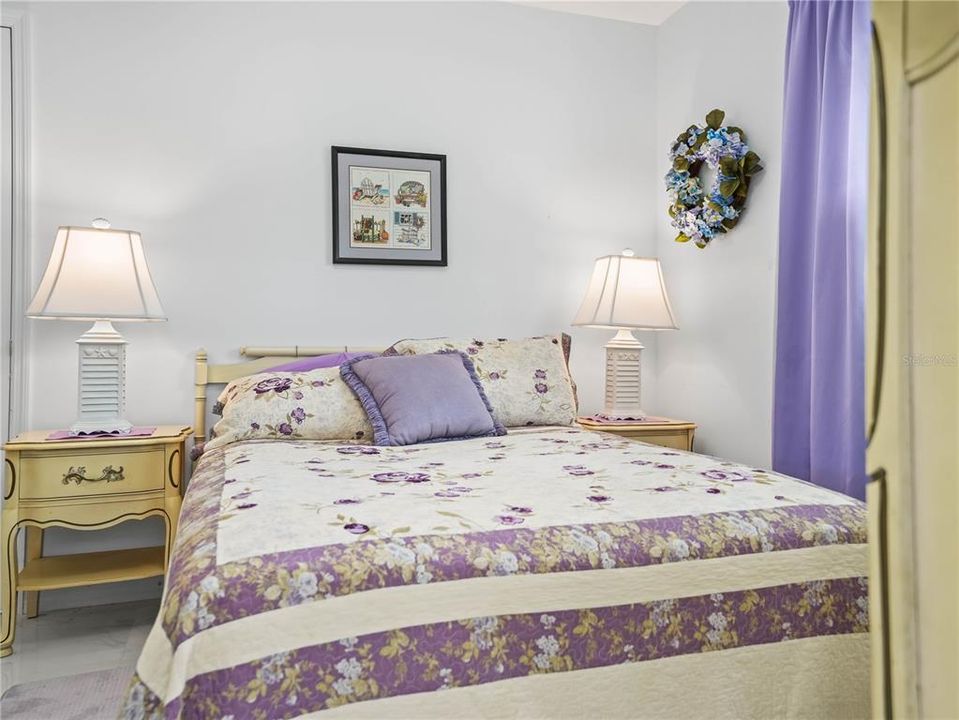 Active With Contract: $185,000 (2 beds, 2 baths, 1120 Square Feet)